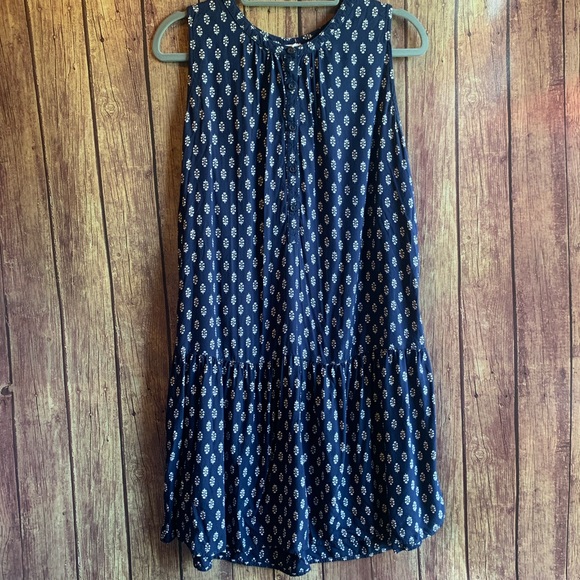 beachlunchlounge Dresses & Skirts - BeachLunchLounge Blue Floral Sleeveless Dress